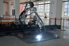 目于本年2月18日正式开工扶植